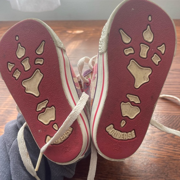 Converse vintage size 5 pink dinosaur - Picture 5 of 5